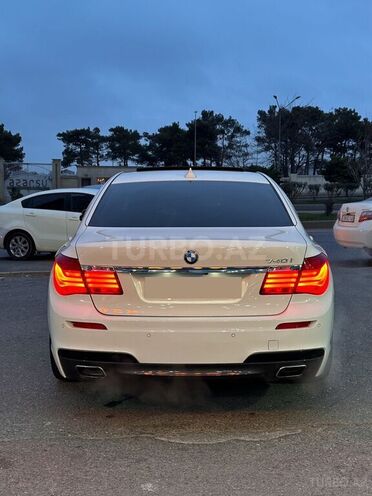 BMW 740-13