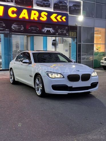 BMW 740-2