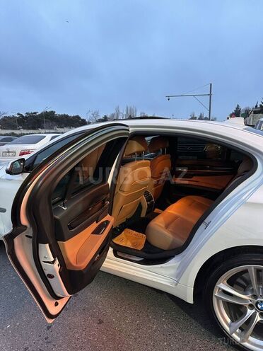 BMW 740-10