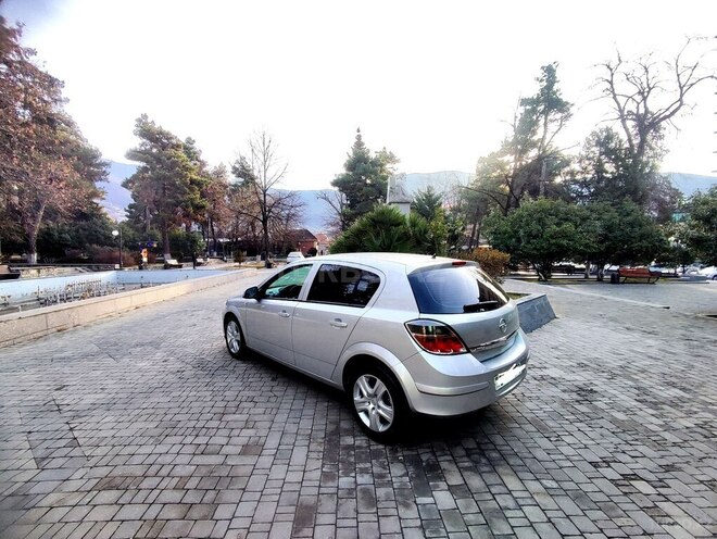 Opel Astra 2009, 243,000 km - 1.3 l - Şəki
