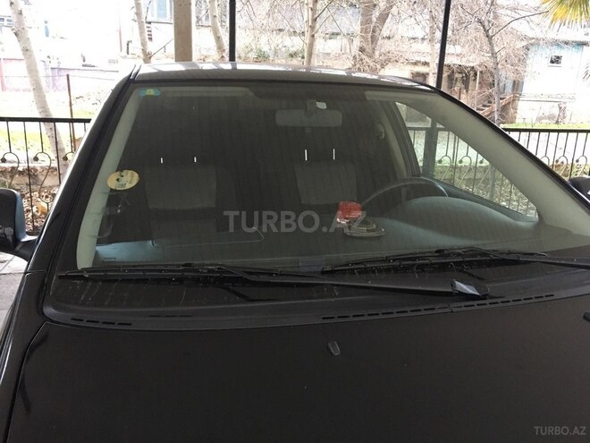 Toyota Corolla 2006, 215,000 km - 1.4 l - Sabirabad