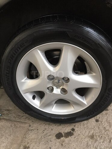 Toyota Corolla 2006, 215,000 km - 1.4 l - Sabirabad