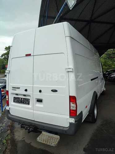 Ford Transit-7