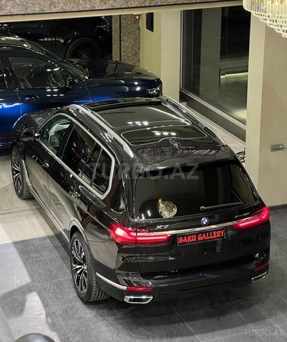 BMW X7-8