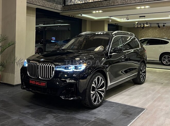 BMW X7-4