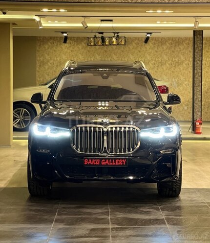 BMW X7-1
