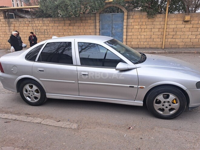 Opel Vectra 2000, 150,000 km - 1.8 l - Bakı