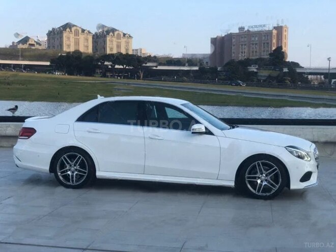 Mercedes E 200 2014, 176,000 km - 2.0 l - Bərdə