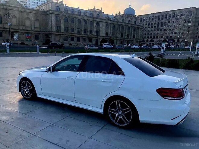 Mercedes E 200 2014, 176,000 km - 2.0 l - Bərdə