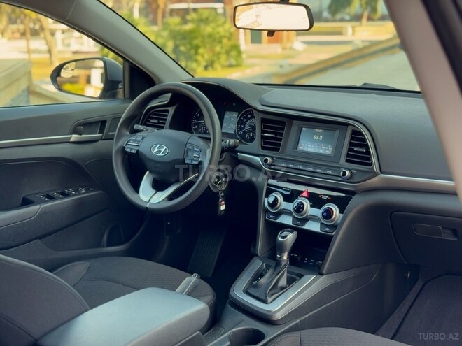 Hyundai Elantra 2019, 32,200 km - 2.0 l - Gəncə