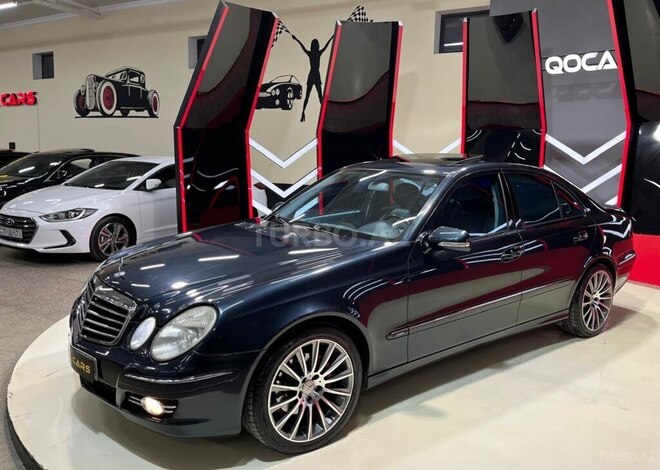 Mercedes E 300 d-6