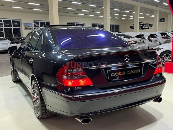 Mercedes E 300 d-12