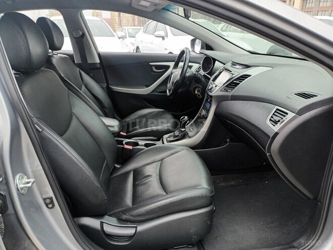 Hyundai Avante 2015, 250,000 km - 1.6 l - Bakı