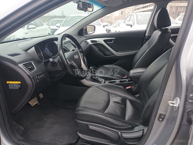 Hyundai Avante 2015, 250,000 km - 1.6 l - Bakı
