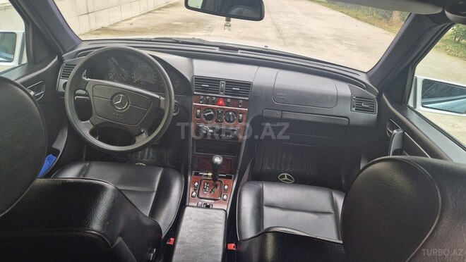 Mercedes C 230 1999, 299,505 km - 2.3 l - Sabirabad