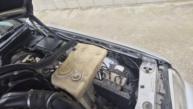 Mercedes C 230 1999, 299,505 km - 2.3 l - Sabirabad