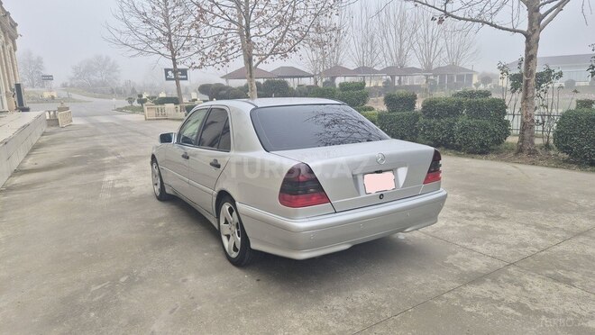 Mercedes C 230 1999, 299,505 km - 2.3 l - Sabirabad