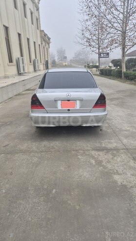 Mercedes C 230 1999, 299,505 km - 2.3 l - Sabirabad