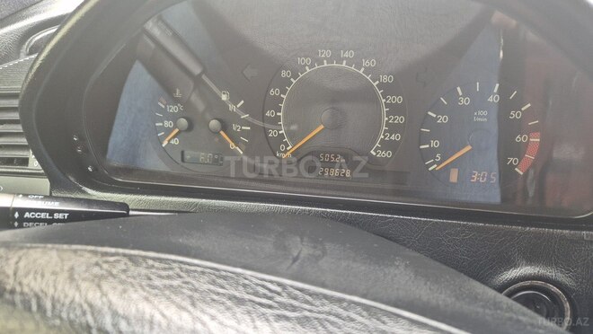 Mercedes C 230 1999, 299,505 km - 2.3 l - Sabirabad