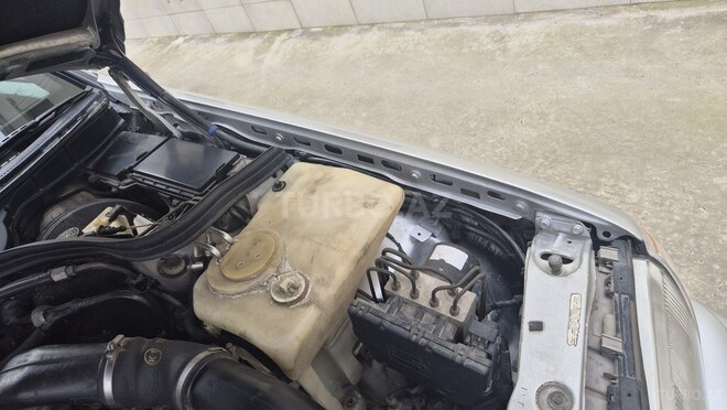 Mercedes C 230 1999, 299,505 km - 2.3 l - Sabirabad