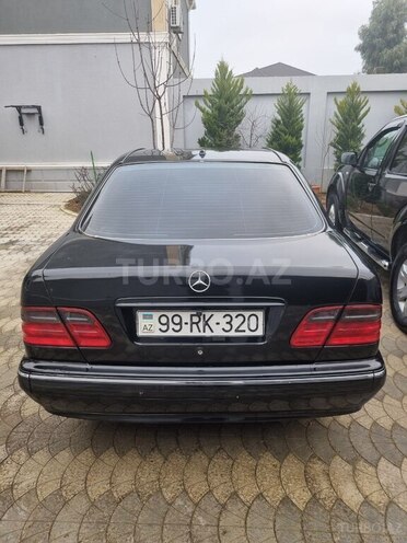 Mercedes E 320 2001, 362,300 km - 3.2 l - Bakı