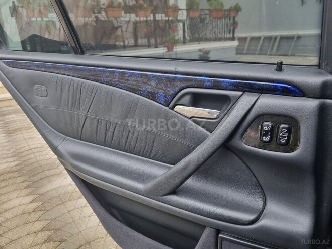 Mercedes E 320 2001, 362,300 km - 3.2 l - Bakı