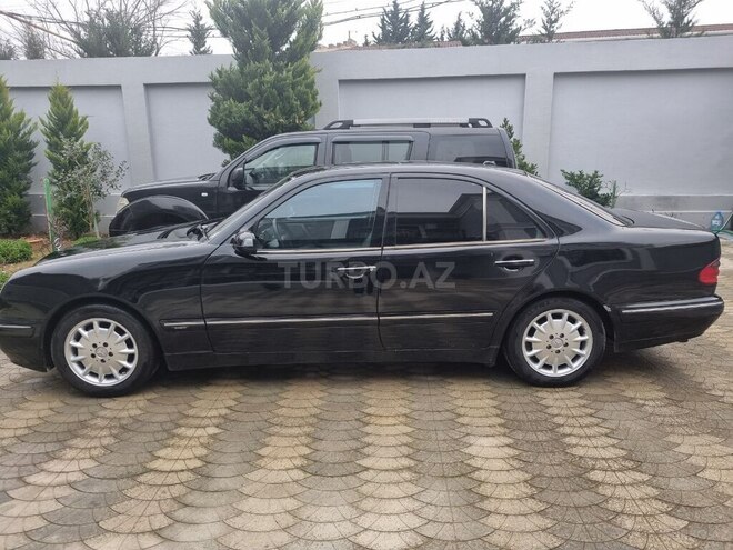 Mercedes E 320 2001, 362,300 km - 3.2 l - Bakı