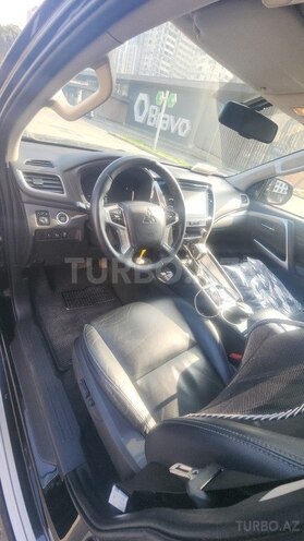 Mitsubishi Pajero Sport-8