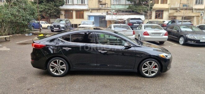 Hyundai Elantra 2016, 60,000 km - 2.0 l - Bakı
