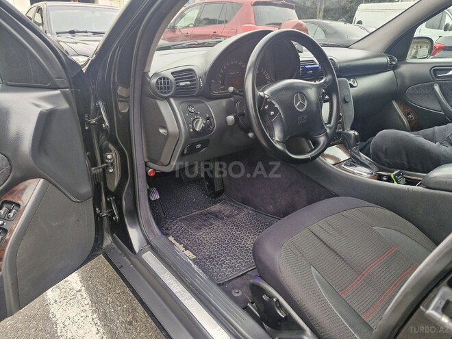 Mercedes C 240 2001, 283,450 km - 2.4 l - Bakı