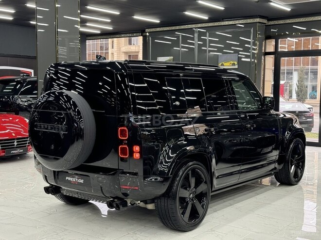 Land Rover Defender-5