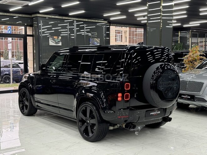 Land Rover Defender-6