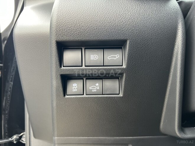 Toyota Land Cruiser-15