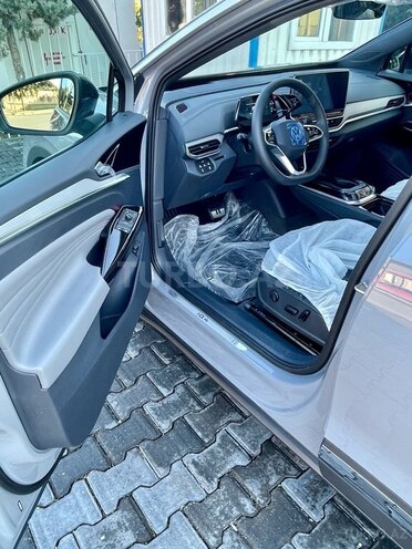 Volkswagen ID.4 Crozz-11