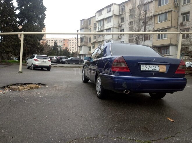 Mercedes C 200 1995, 255,368 km - 2.0 l - Bakı