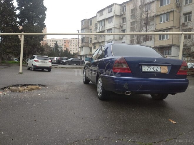 Mercedes C 200 1995, 255,368 km - 2.0 l - Bakı