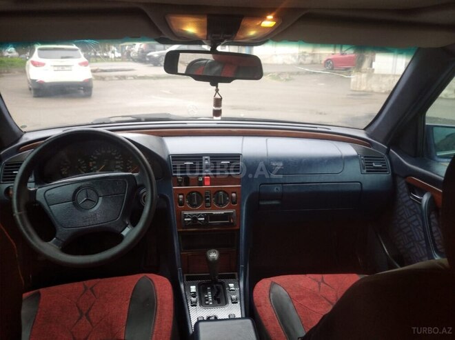 Mercedes C 200 1995, 255,368 km - 2.0 l - Bakı