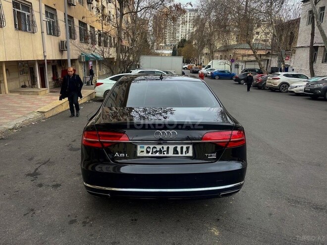 Audi A8 2014, 156,000 km - 4.0 l - Bakı