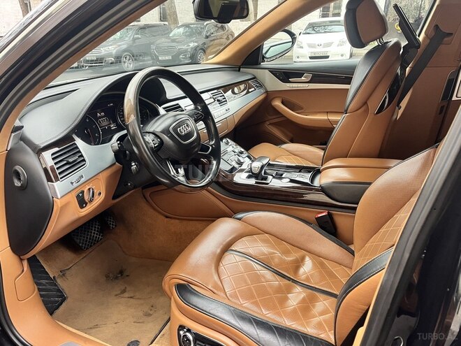 Audi A8 2014, 156,000 km - 4.0 l - Bakı