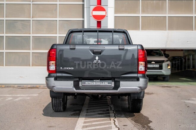 Mitsubishi L200-5