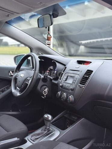 Kia Cerato-9