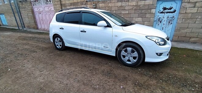 Hyundai i30 2011, 135,000 km - 1.4 л - Şəmkir