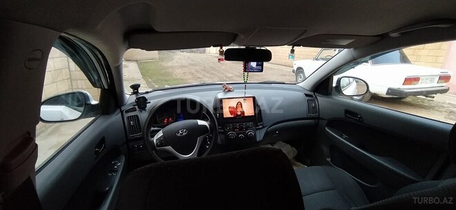 Hyundai i30 2011, 135,000 km - 1.4 л - Şəmkir