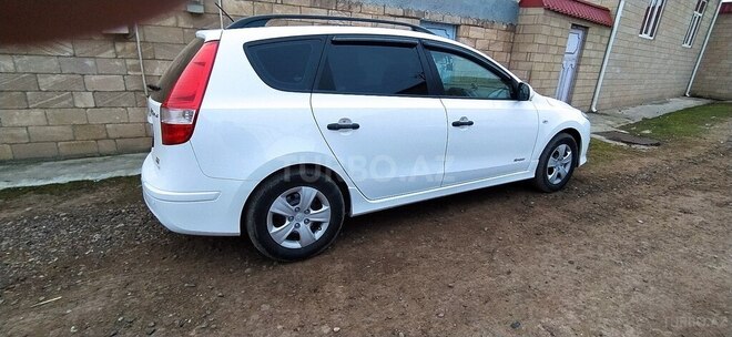 Hyundai i30 2011, 135,000 km - 1.4 л - Şəmkir
