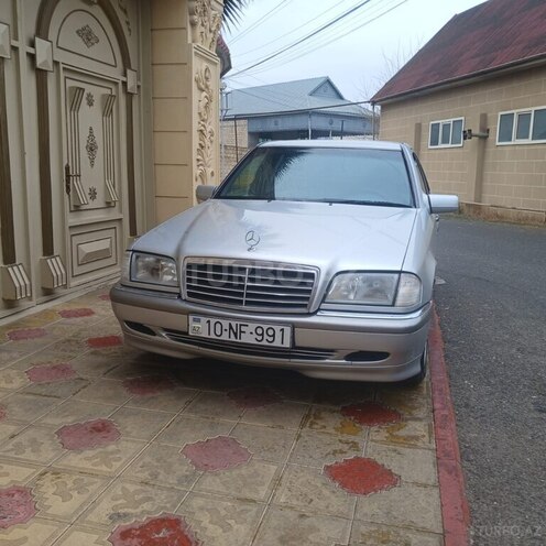 Mercedes C 200 1999, 302,555 km - 2.0 l - Ağcabədi