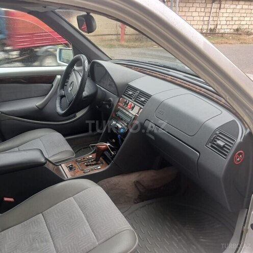 Mercedes C 200 1999, 302,555 km - 2.0 l - Ağcabədi