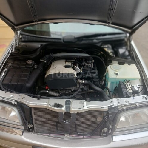 Mercedes C 200 1999, 302,555 km - 2.0 l - Ağcabədi