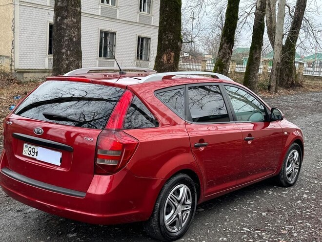 Kia Ceed 2007, 267,000 km - 1.6 l - Qəbələ