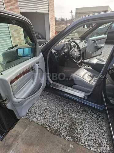 Mercedes C 240 2000, 376,000 km - 2.4 l - Salyan