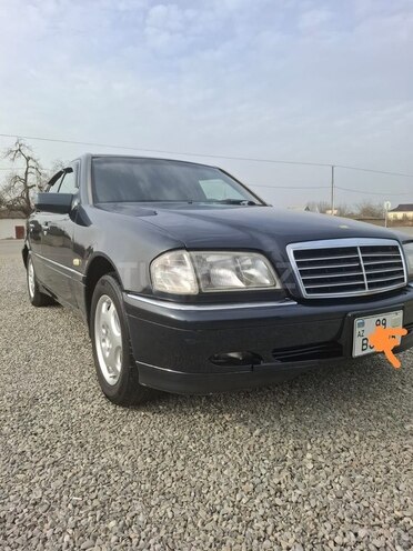 Mercedes C 240 2000, 376,000 km - 2.4 l - Salyan
